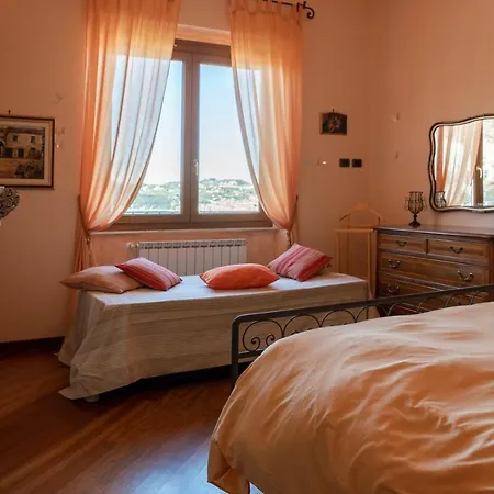 Il Mare Di Nonna Vi Lerici
